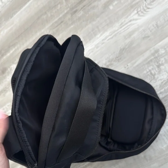 Lululemon Black Backpack - Picture 4 of 5